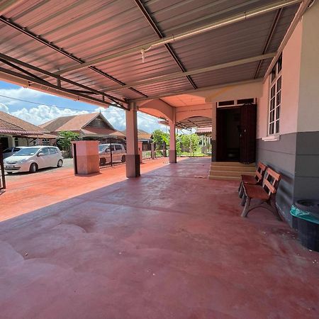 Homestay Izhan Bandar Kuala Terengganu Eksteriør bilde